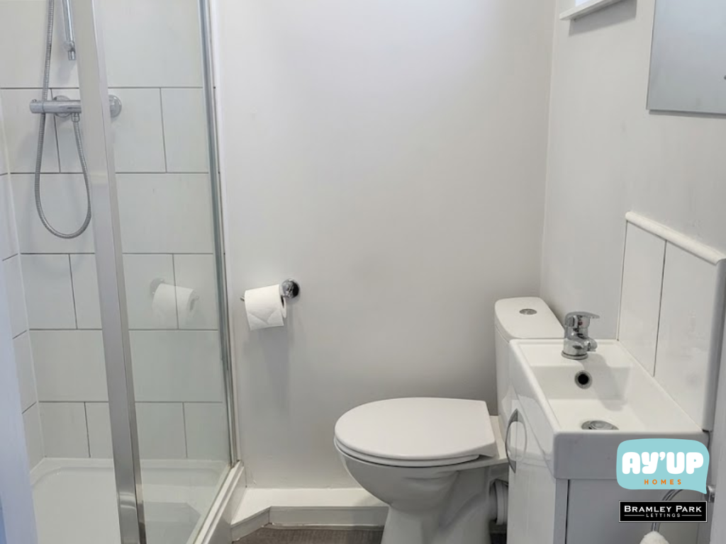 Property photo 2 of 3