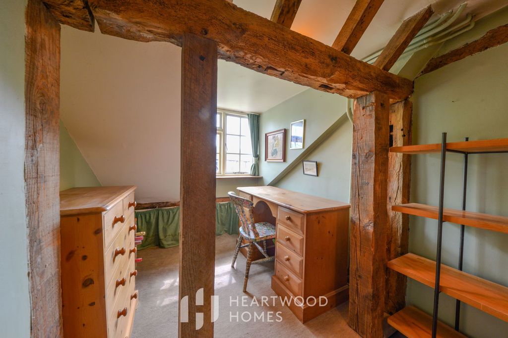 Property photo 3 of 23