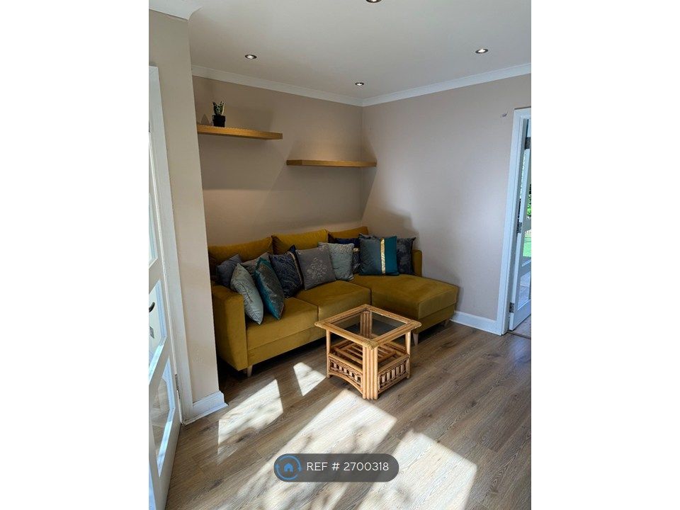 Property photo 3 of 24