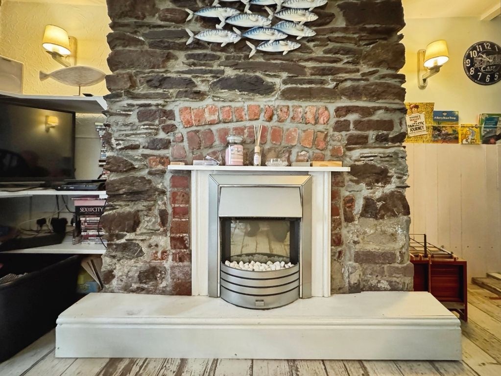 Property photo 3 of 15 Fire Place