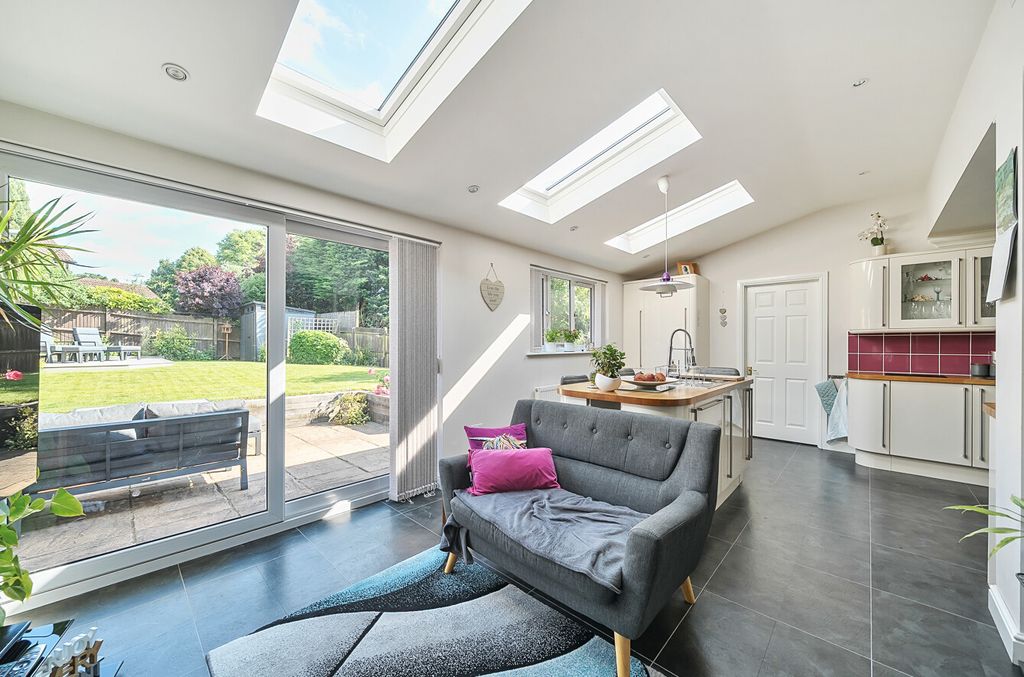 Property photo 2 of 21 1309219-14-68504c...