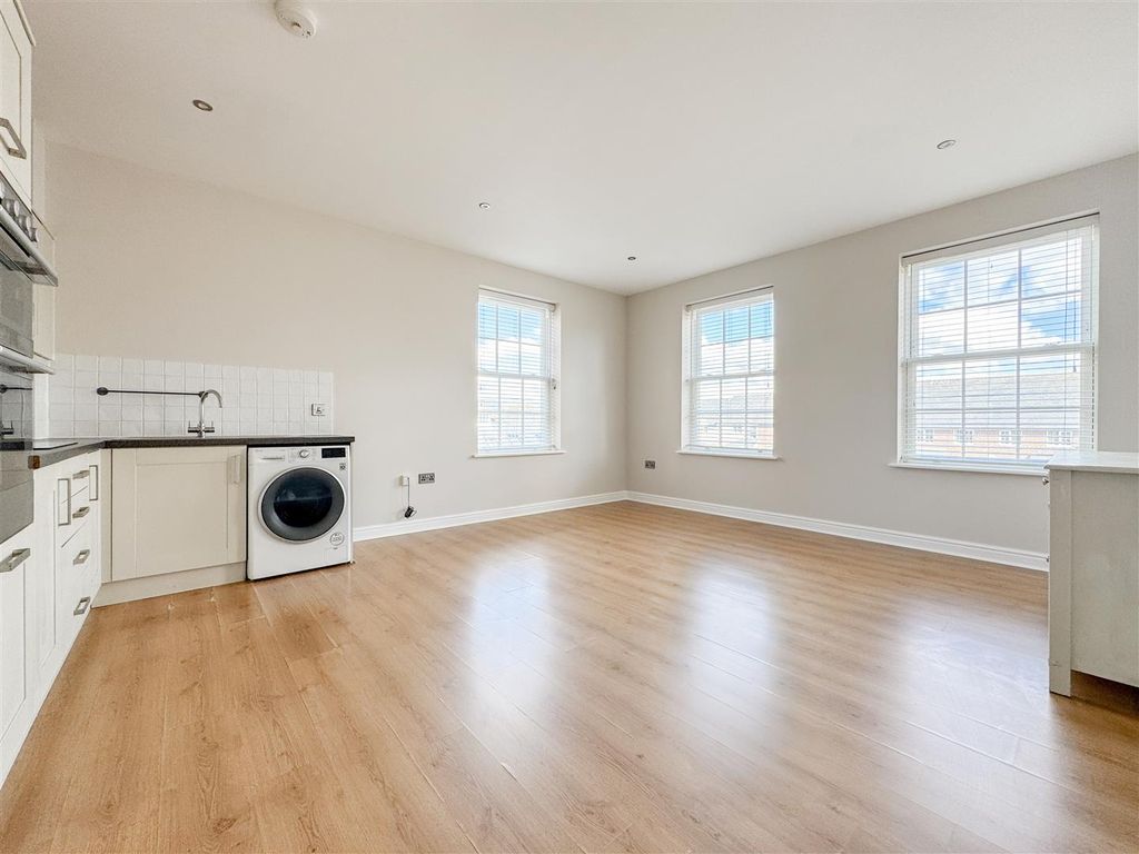 Property photo 2 of 15 3-Img_0897.Jpg