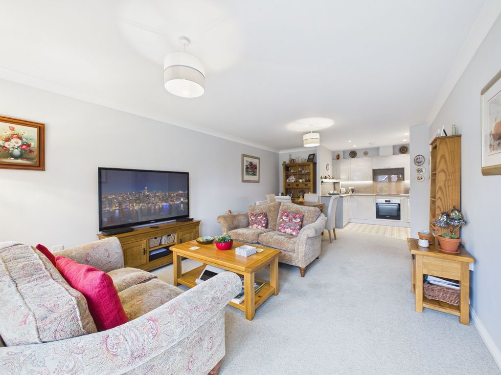 Property photo 2 of 19