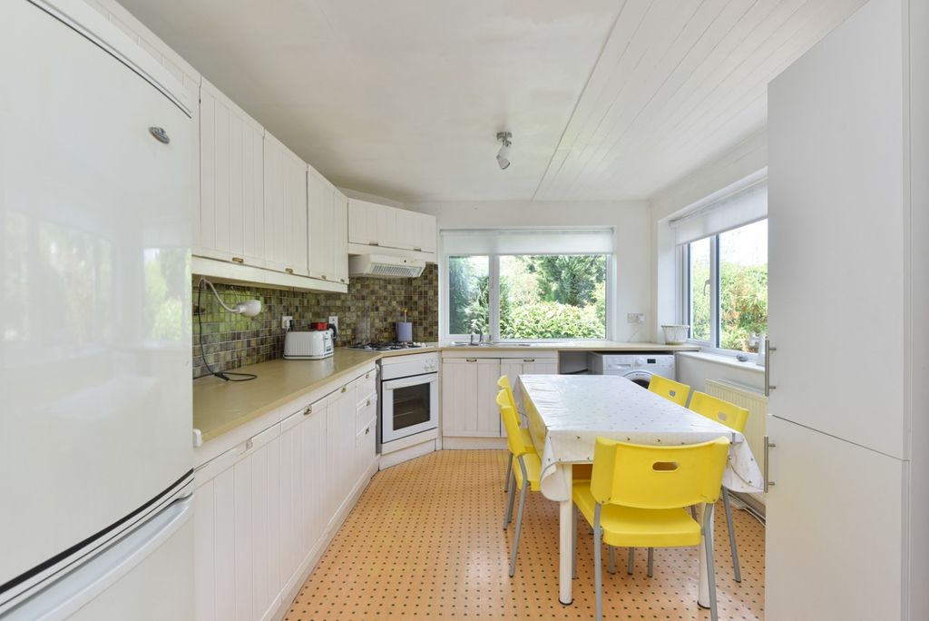Property photo 2 of 16 4315005