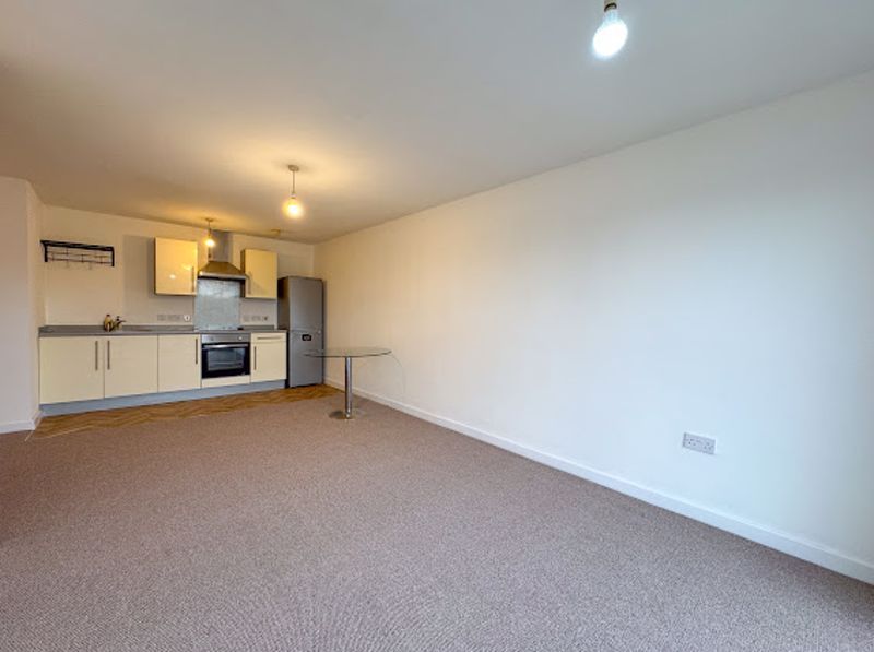 Property photo 2 of 12 Photo 6