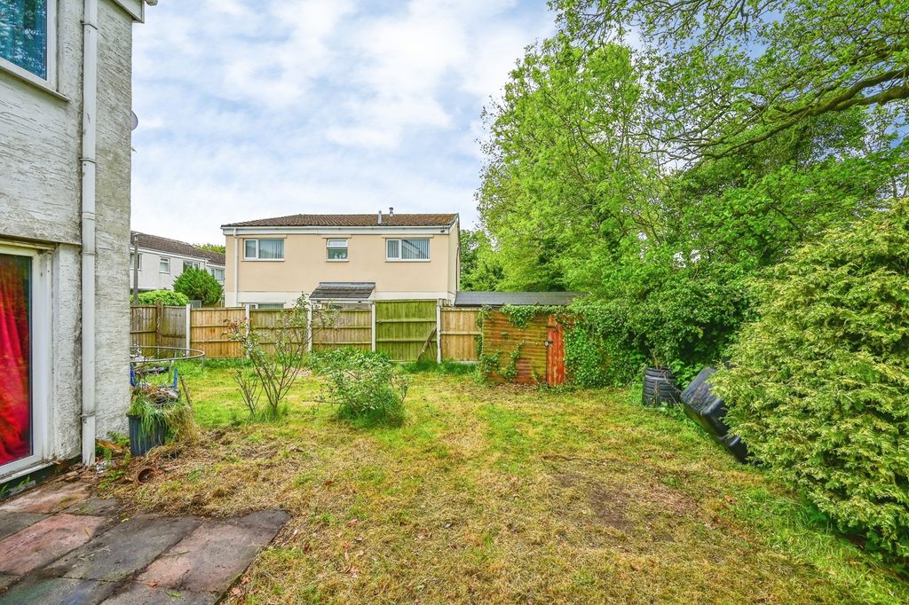 Property photo 3 of 8 Corner Plot