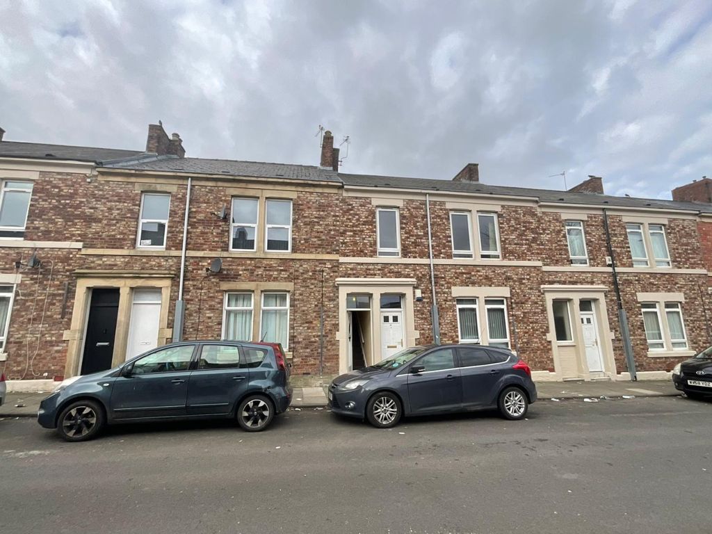 Property photo 3 of 7