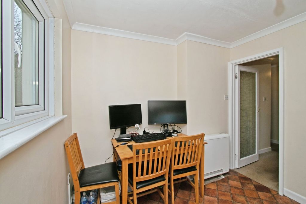 Property photo 3 of 16 Photo