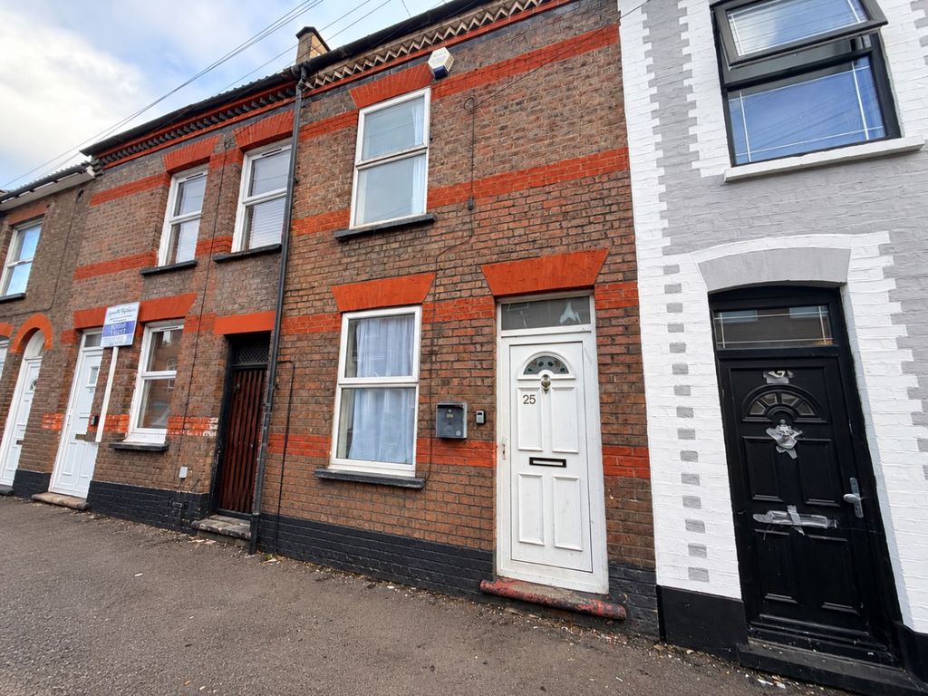 Property photo 1 of 11 6135720