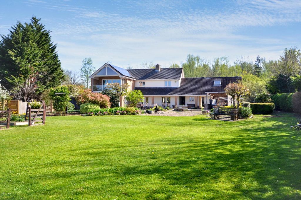 Property photo 1 of 37