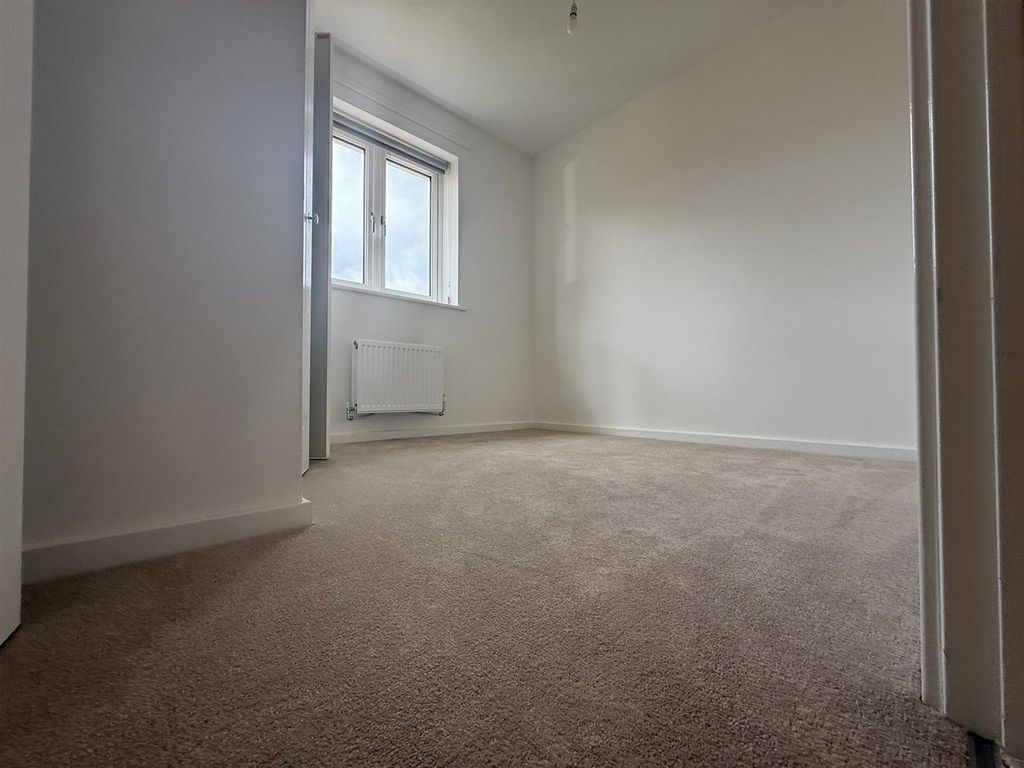 Property photo 3 of 27 0Ed5d7c8-55A3-411F-Afd1-63045d2172F3.Jpg