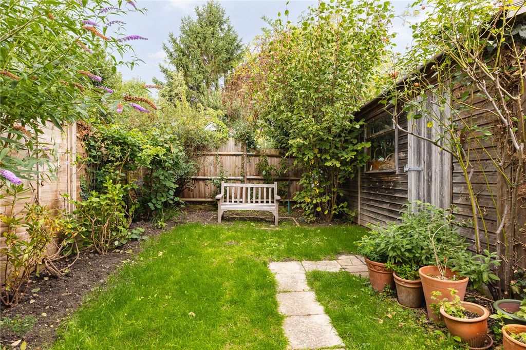 Property photo 3 of 8 Picture No. 17