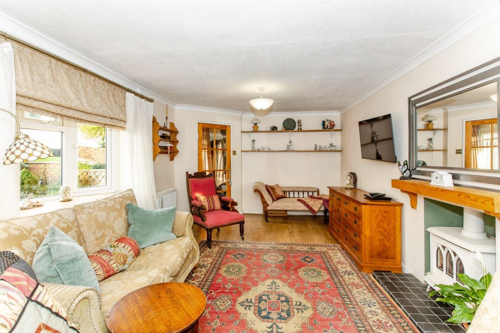 Property photo 3 of 17