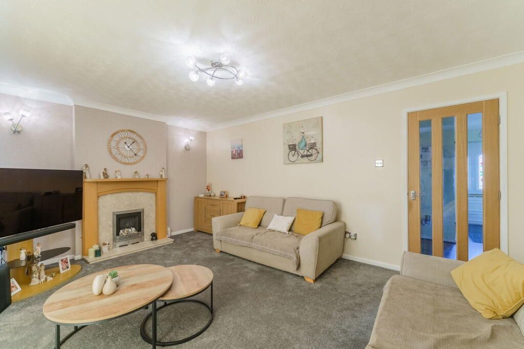 Property photo 3 of 26