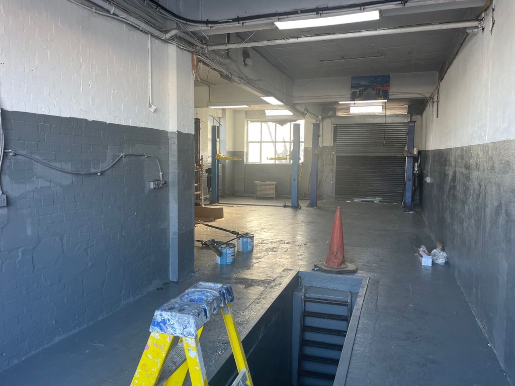 Property photo 3 of 6