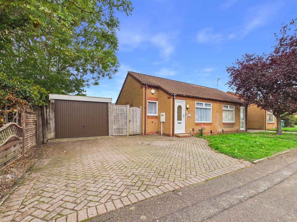 Property photo 1 of 12 External