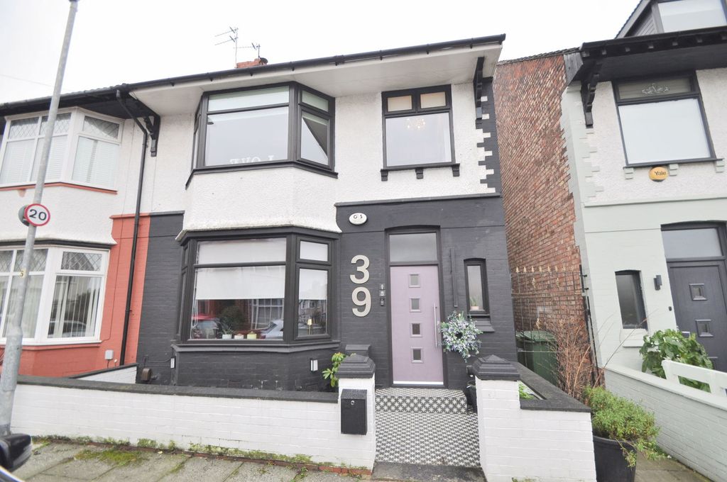 Property photo 1 of 39