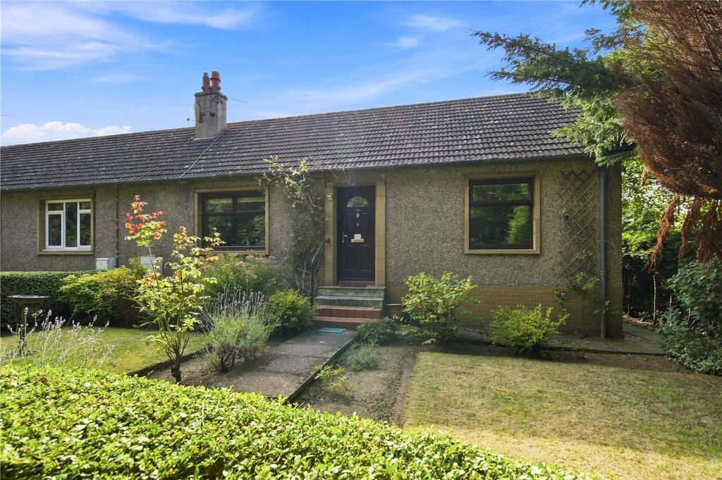 Property photo 1 of 12 Forthview Road