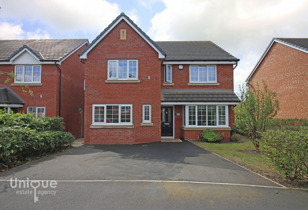 Property photo 1 of 29