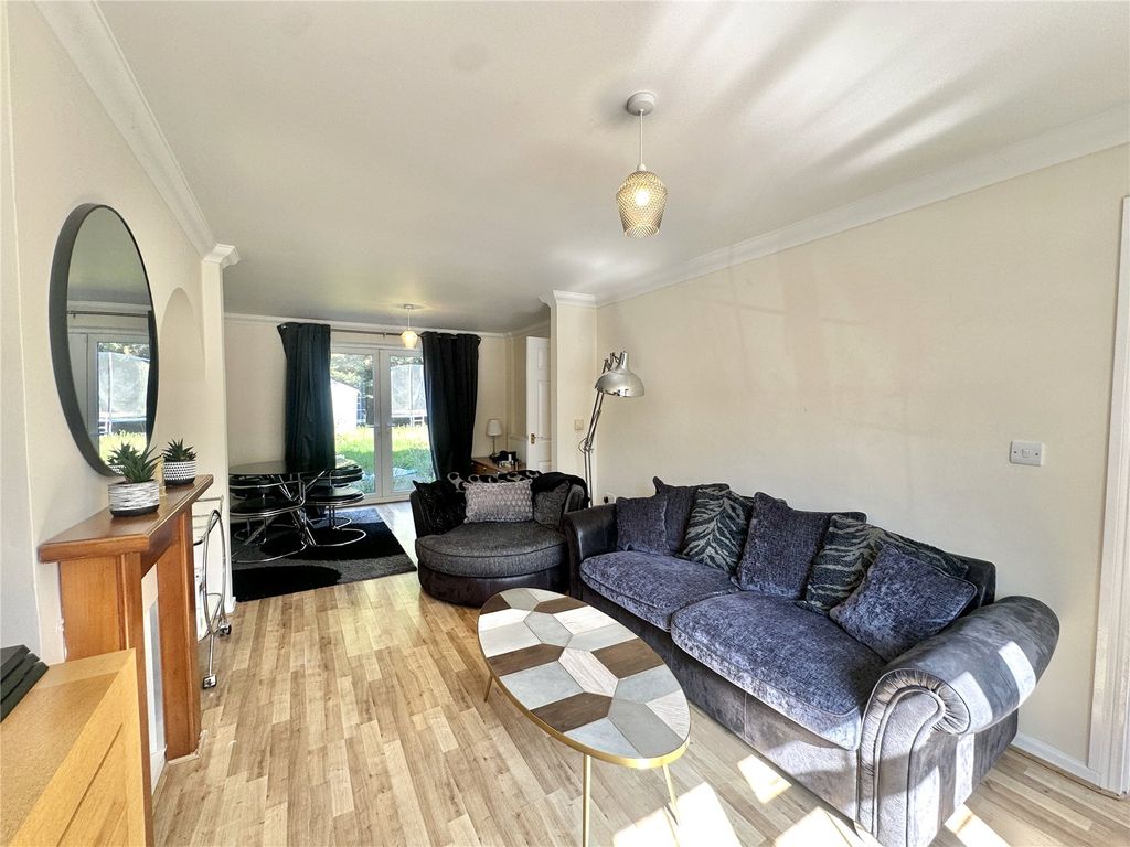 Property photo 3 of 12 Picture No. 04