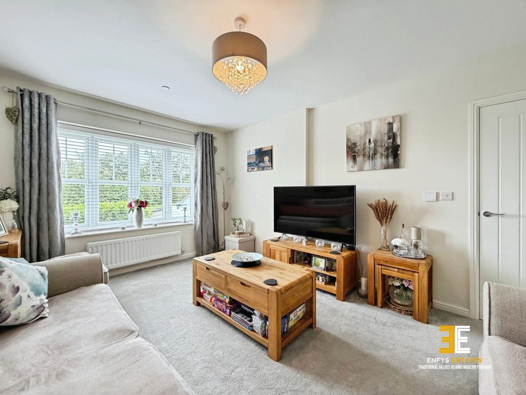 Property photo 3 of 42
