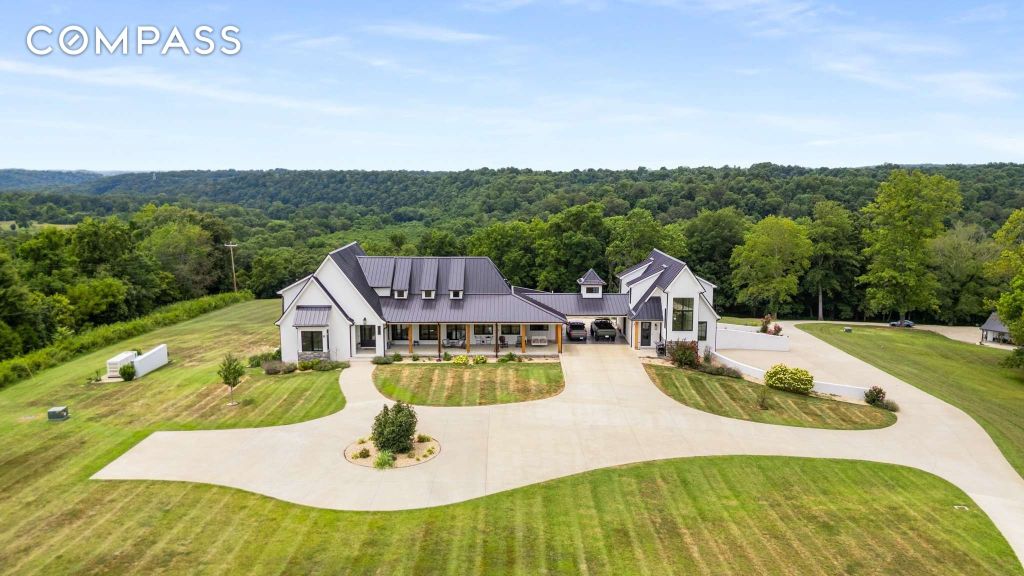 Property photo 1 of 95