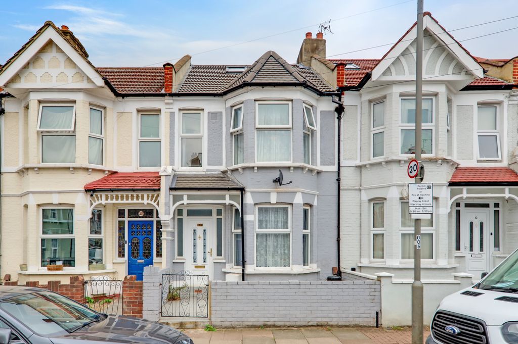 Property photo 1 of 9