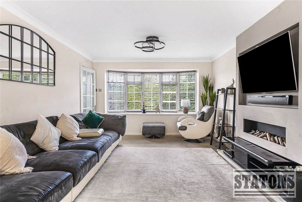 Property photo 3 of 18 Picture No. 17