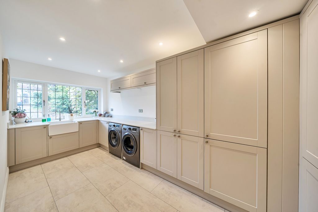 Property photo 3 of 21 1458154-16-6A0490...