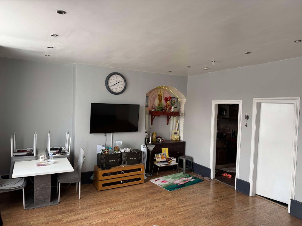 Property photo 3 of 5