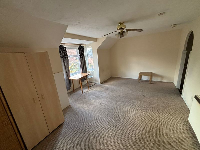 Property photo 2 of 4 Photo 4