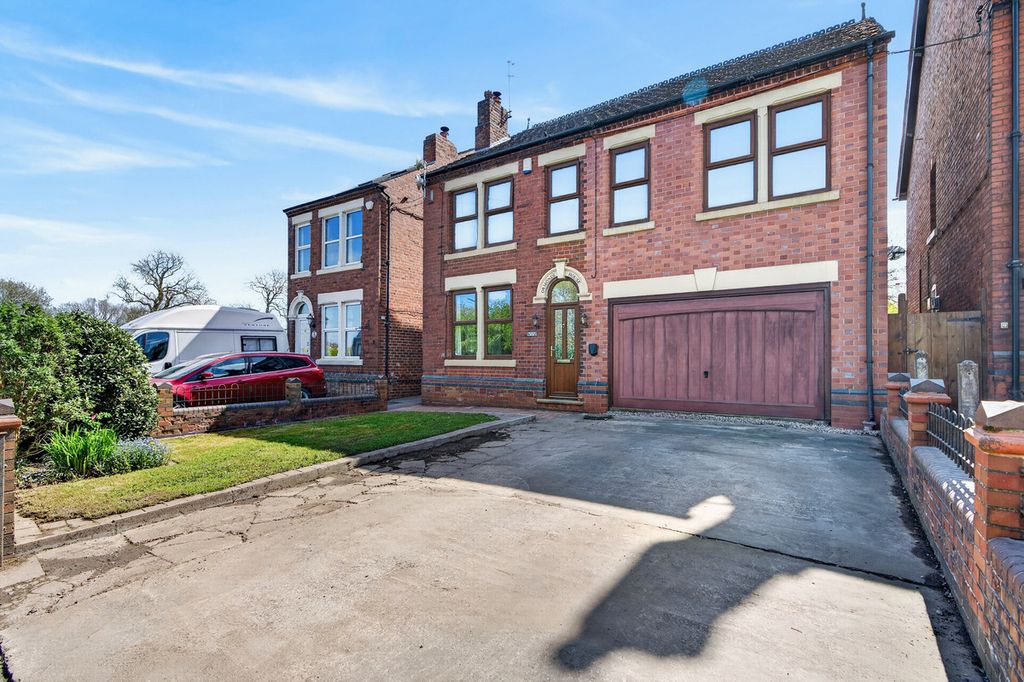 Property photo 3 of 45