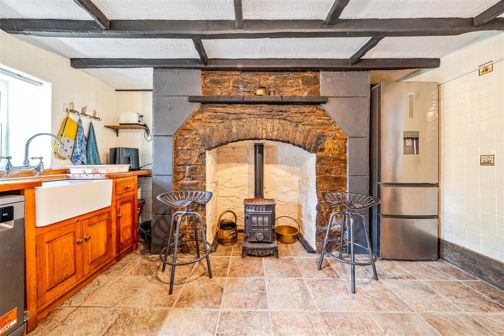 Property photo 2 of 20 1350760-19-68c078Fa85E17.Jpg