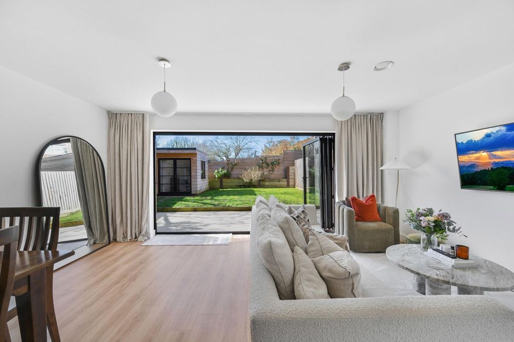 Property photo 2 of 26 Lounge/Dining Room