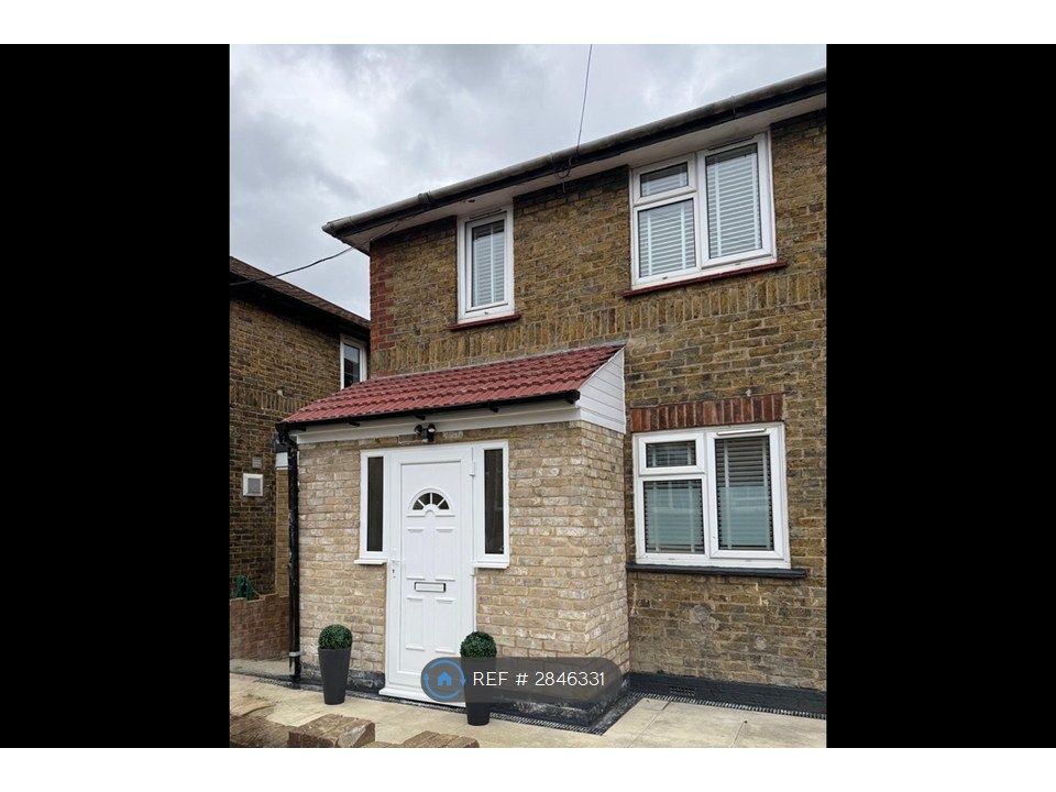 Property photo 2 of 27