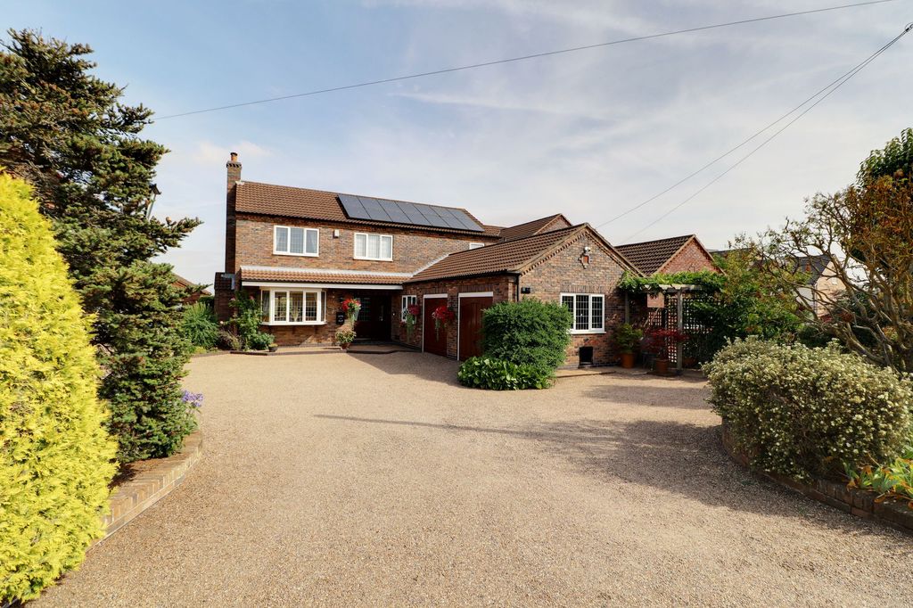 Property photo 1 of 36