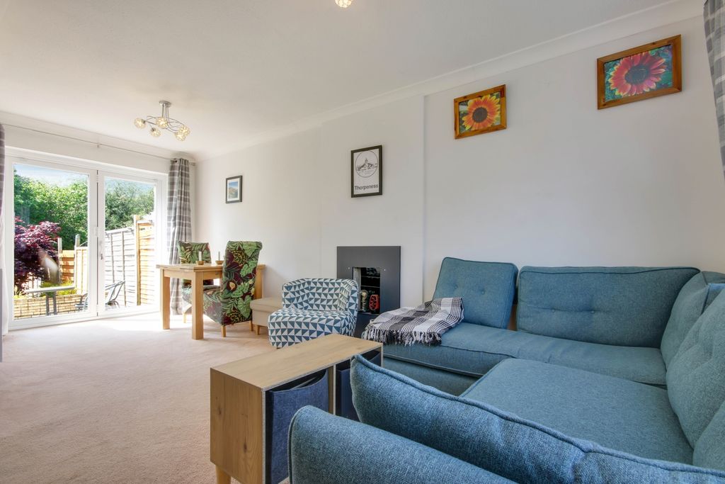 Property photo 3 of 10 Img_8083-Img_8085