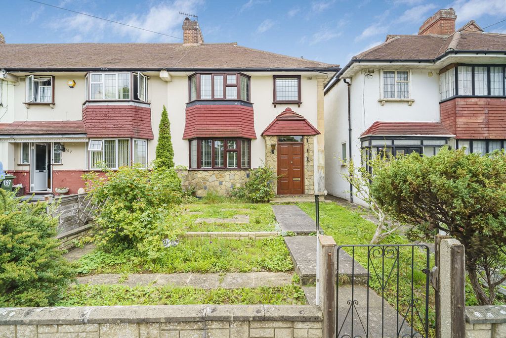Property photo 3 of 17