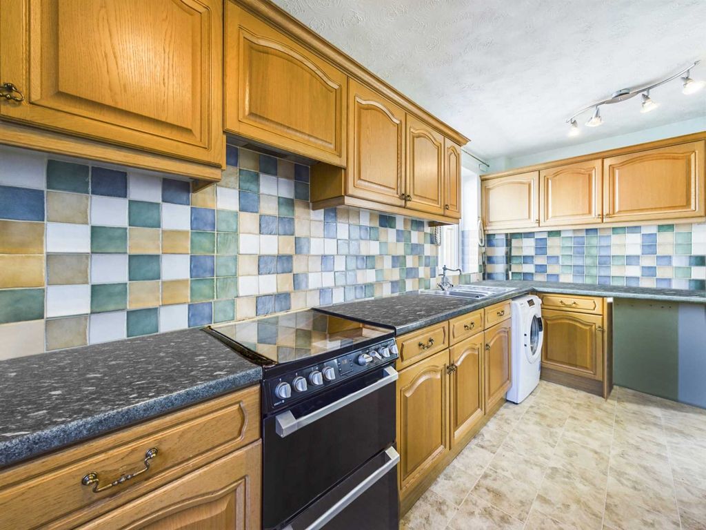 Property photo 3 of 17