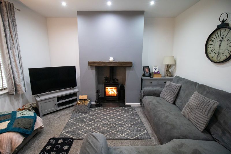 Property photo 2 of 17 Lounge