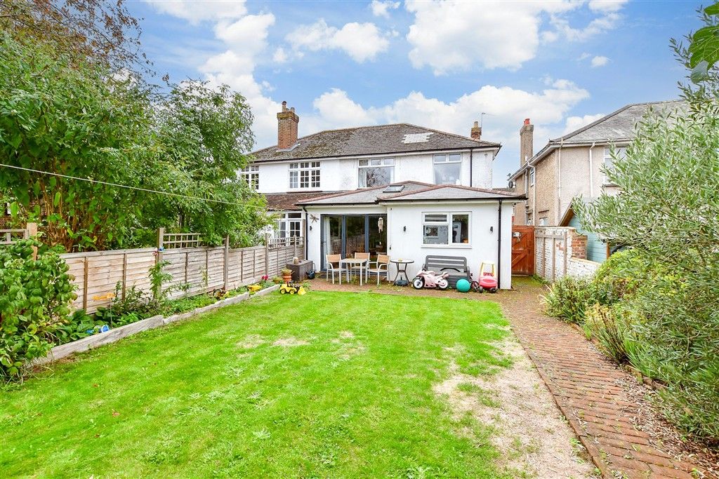 Property photo 2 of 11 External Feature Garden
