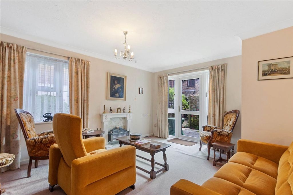 Property photo 2 of 11 Picture No. 10