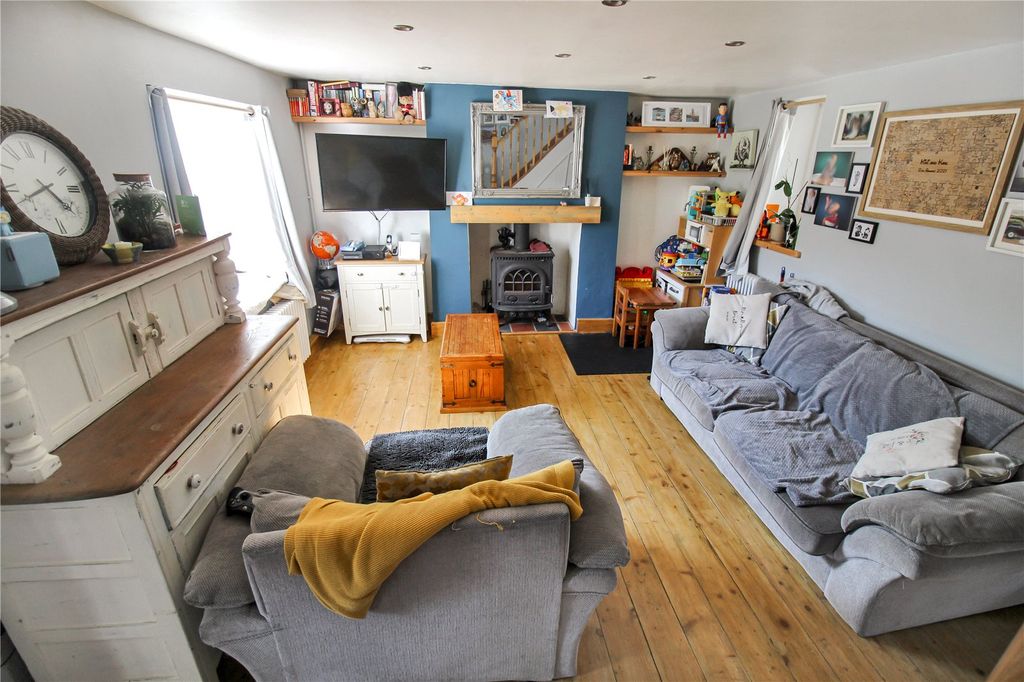 Property photo 2 of 15 Picture No. 01