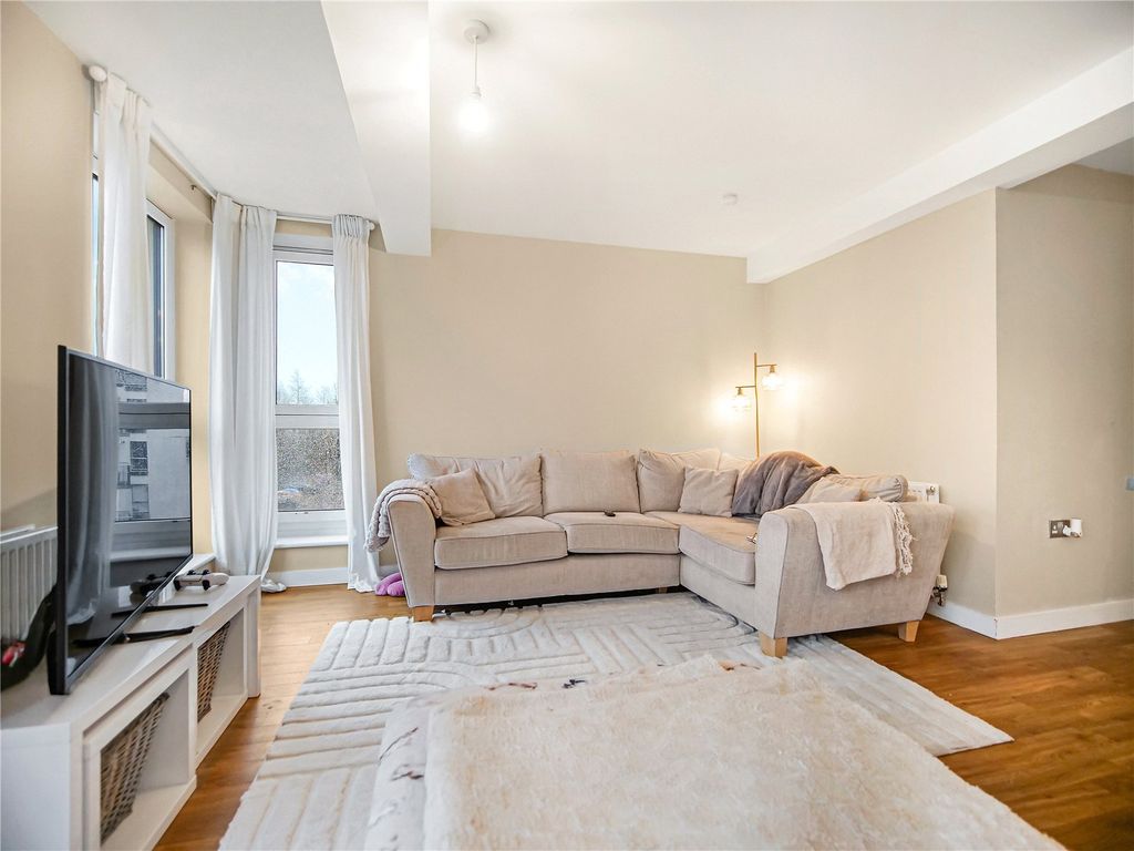 Property photo 3 of 22 Picture No. 29