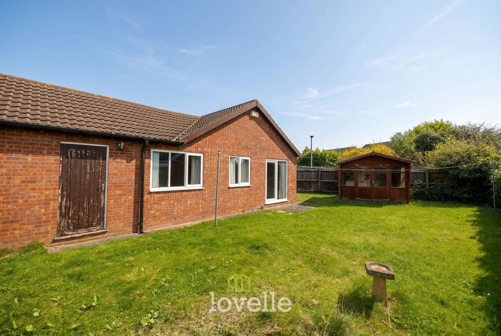 Property photo 3 of 11