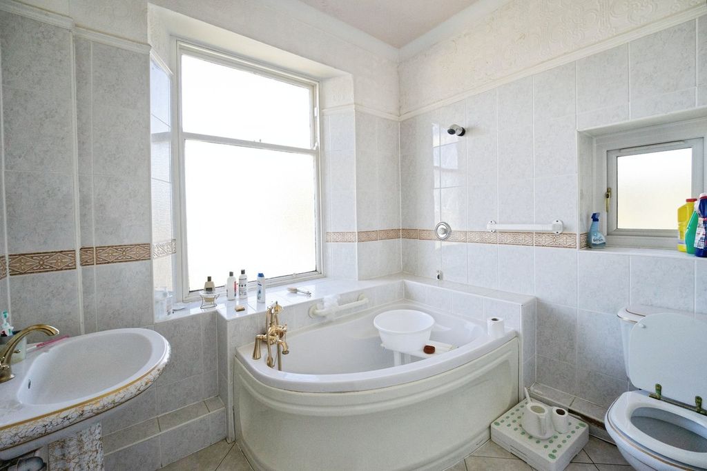 Additional image 22 of 11 bed country house for saleGlenholme Park, Clayton, Bradford BD14