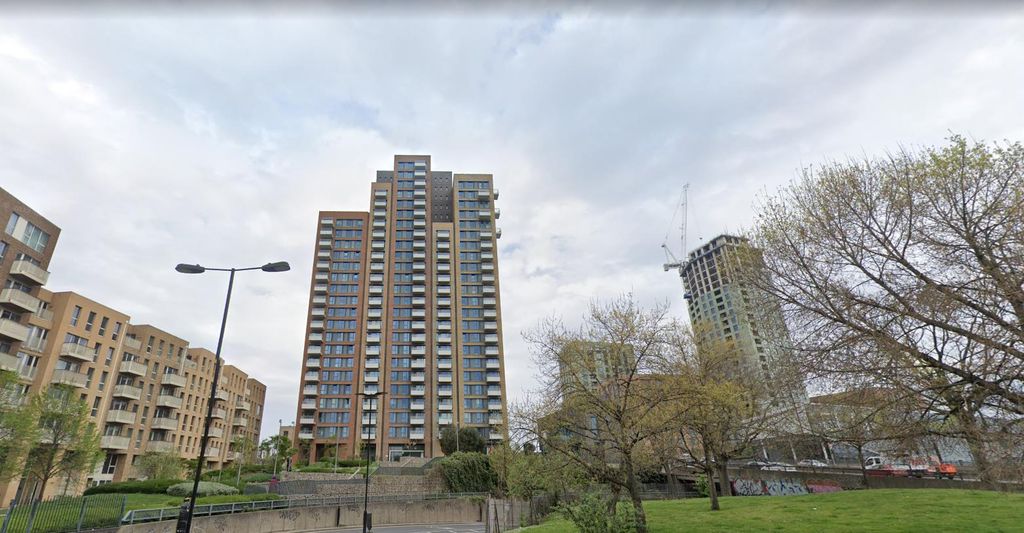 Property photo 1 of 11 Jefferson Plaza.Png