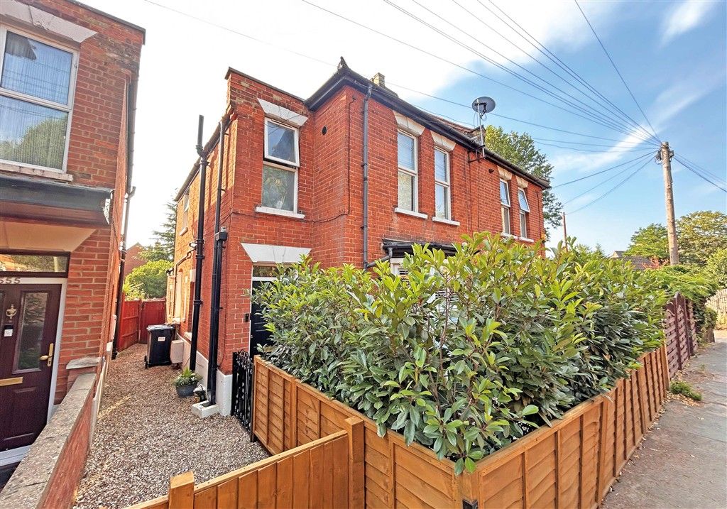 Property photo 1 of 6