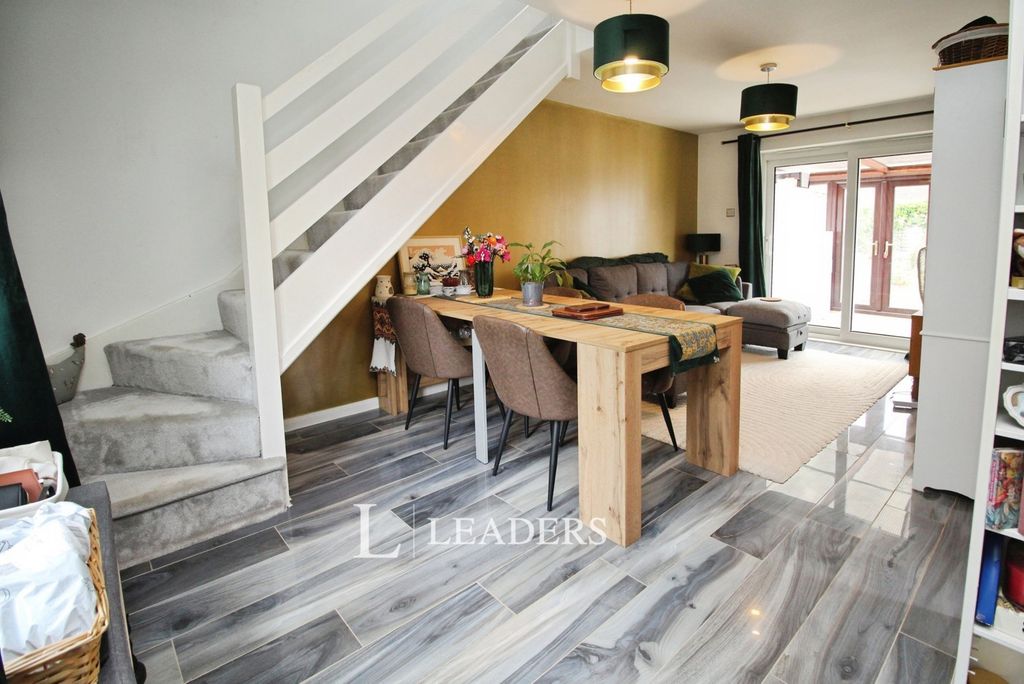 Property photo 2 of 12 Pbox-Img.Jpg