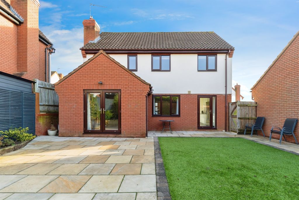 Property photo 1 of 17